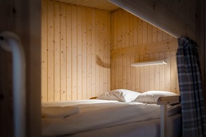 Double Bed in 8-bed Mixed Dormitory room