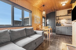 One bedroom cabin (Cabin B) room