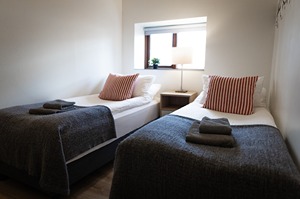 Fjallið- Twin room w/shared bathroom room