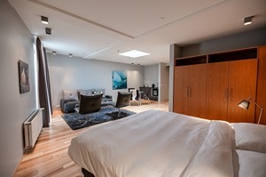 Suite room