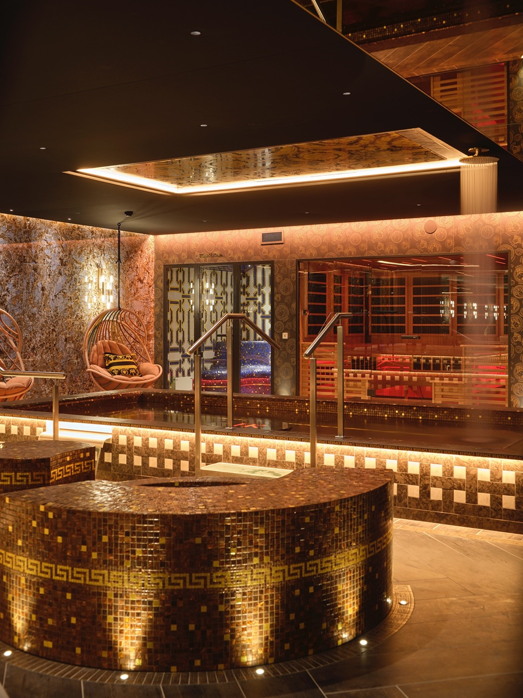 Diamond Suites — photo