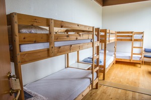 6 Person bunk bed shared facilitites room
