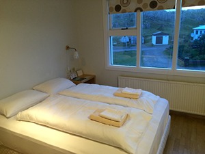 Double or twin with shared bathroom room