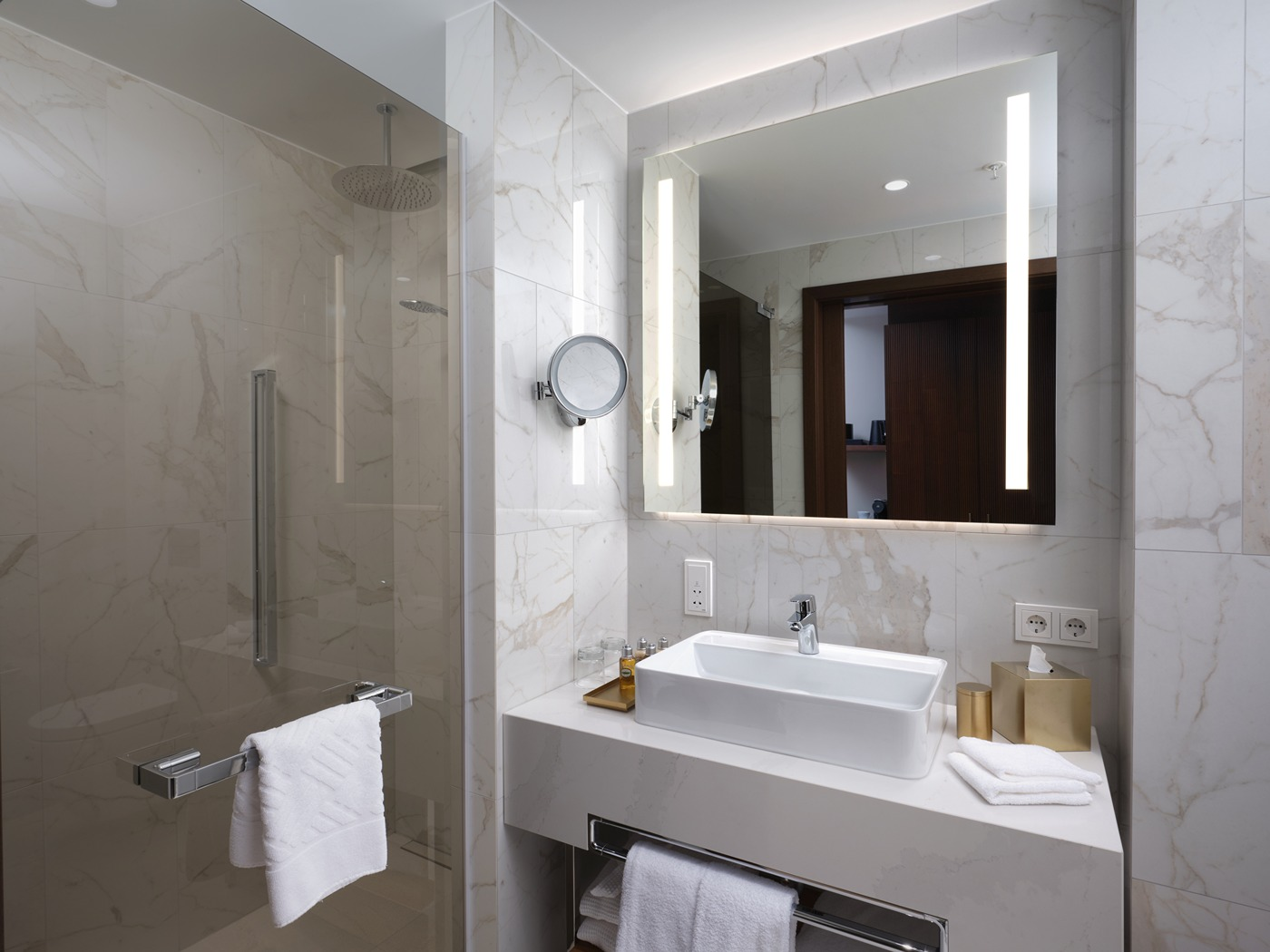 Iceland Parliament Hotel, Curio Collection by Hilton — photo