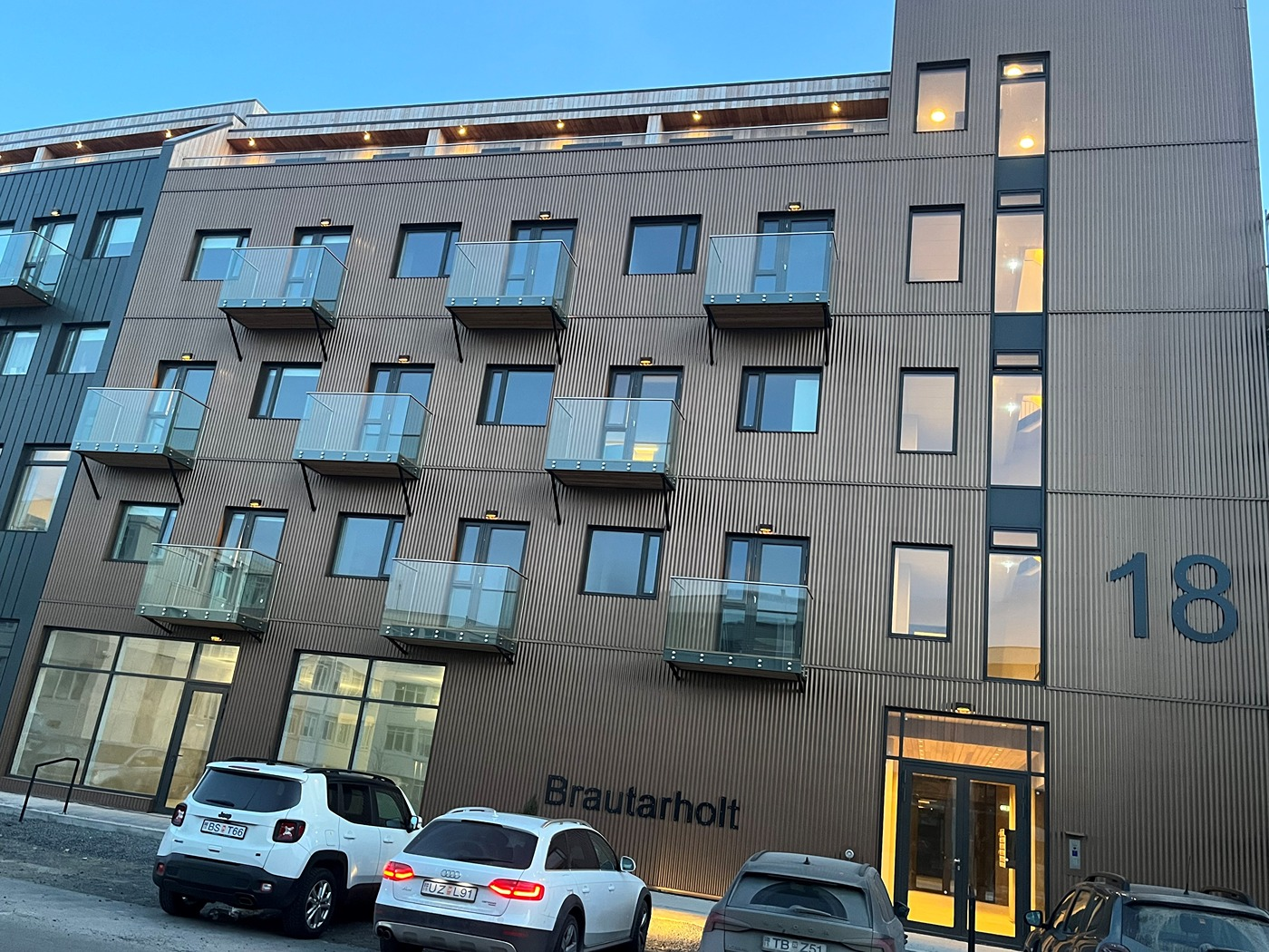 SJF Apartments, Reykjavík